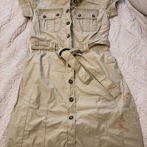 Triple Five Soul Dress Khaki button down Size M